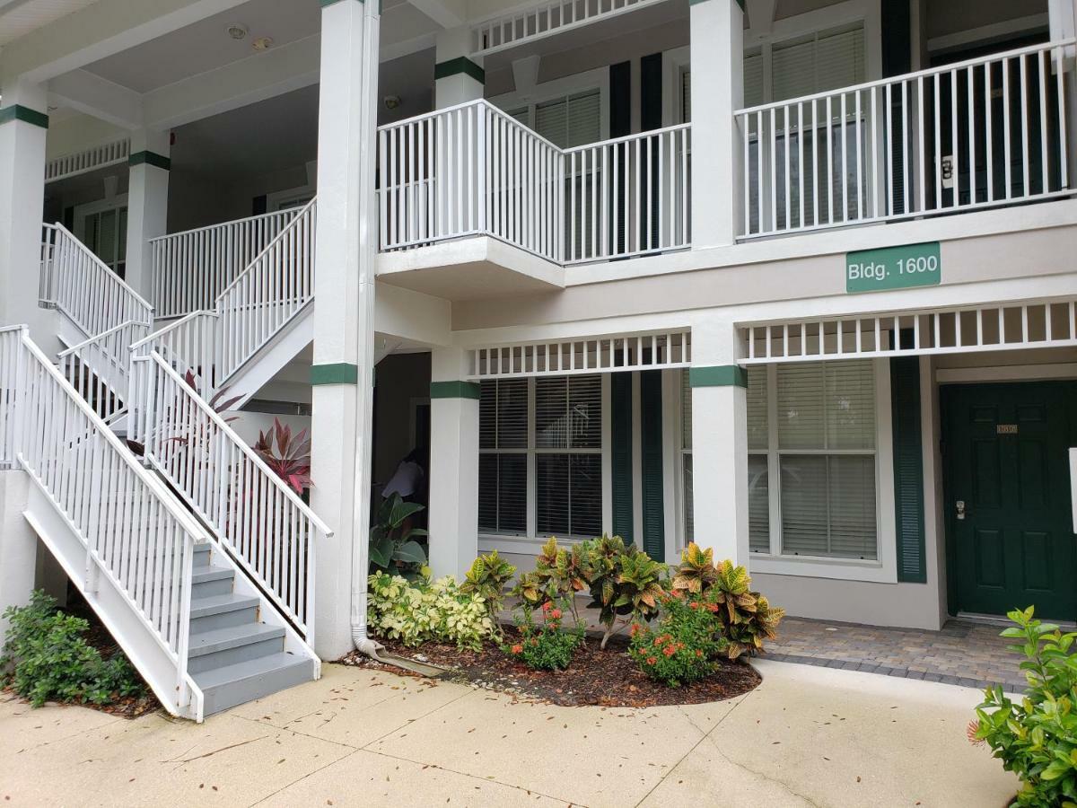 Vacation In Paradise Lely Resort Exterior photo