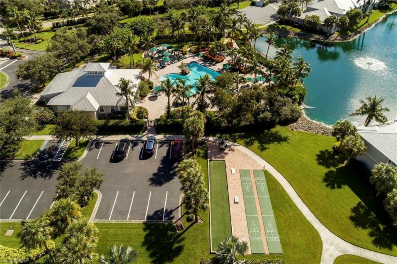Vacation In Paradise Lely Resort Exterior photo